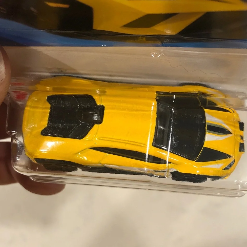 Mattel Hot Wheels Lamborghini Huracán Sterrato - Yellow and Black